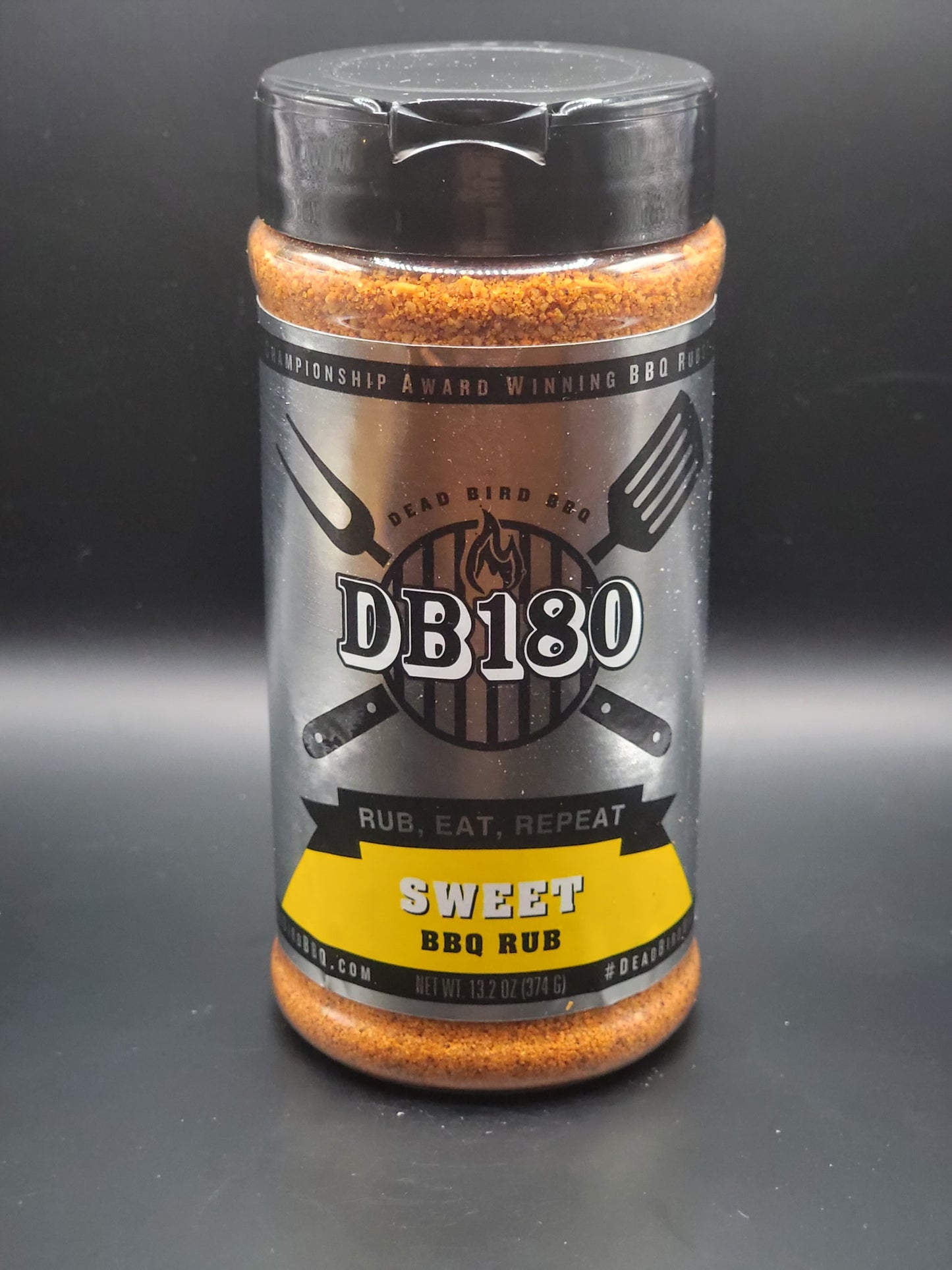 shaker of db180 sweet bbq rub